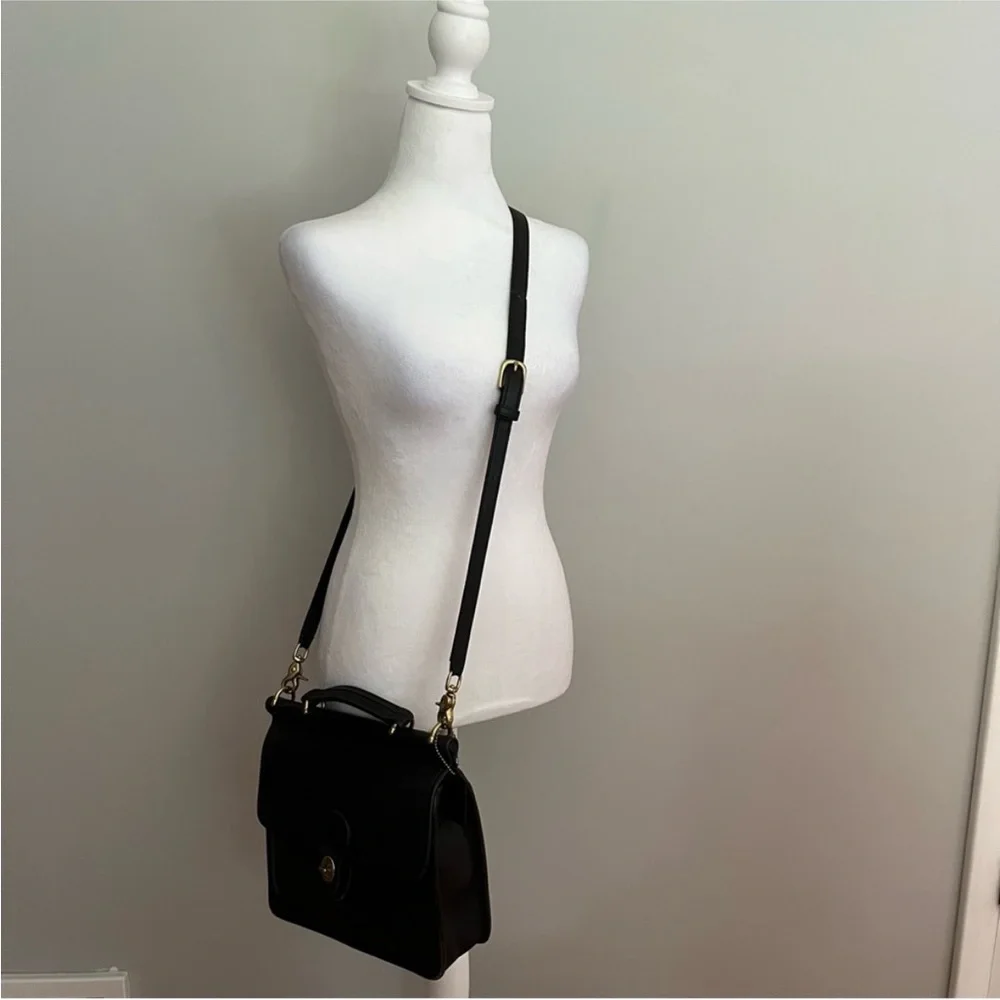 Coach Vintage Black 1997 Willis Bag